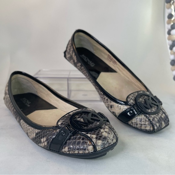 MICHAEL Michael Kors Fulton Snake-Embossed Moccasin Flats Size 6M - Picture 1 of 13